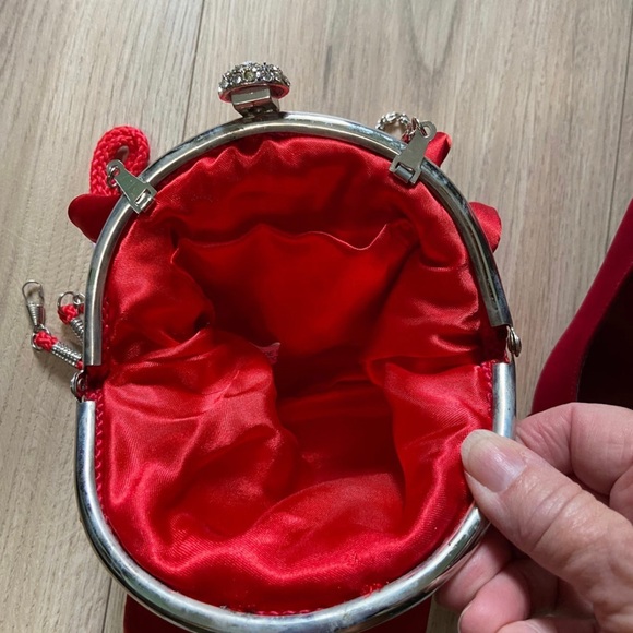 Kelly & Katie pumps with matching purse - Picture 3 of 10